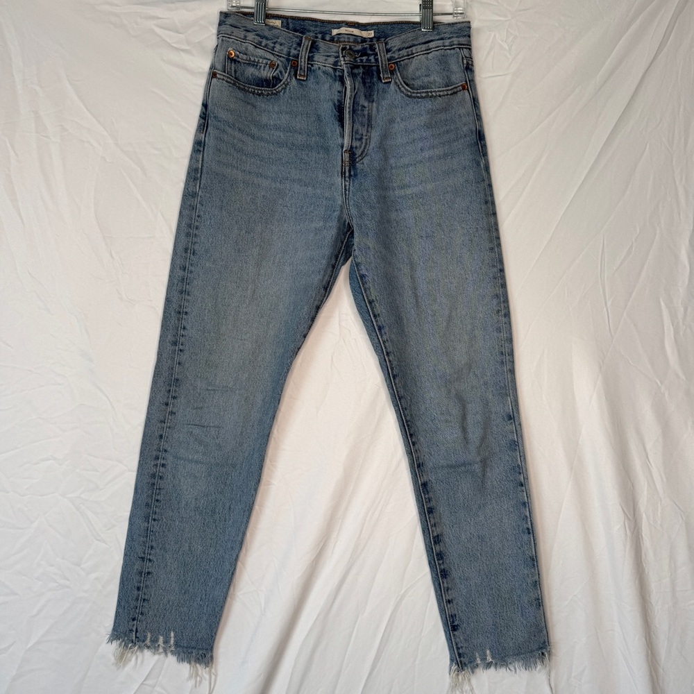Levi’s Wedgie Straight Fit Women’s Jeans Size 27